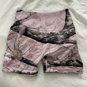 Women’s Pink Camo High-Waist Active Shorts